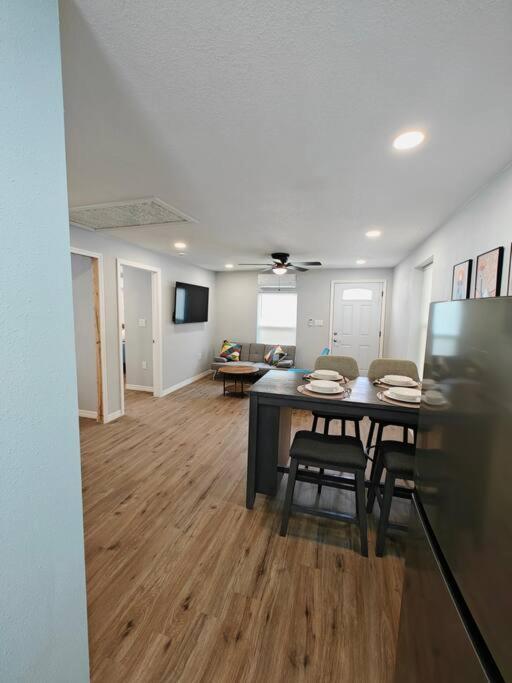 Lovely Unit Central Location St. Petersburg Dış mekan fotoğraf